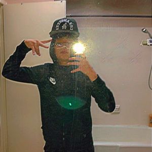 Meet your Posher, Wesley